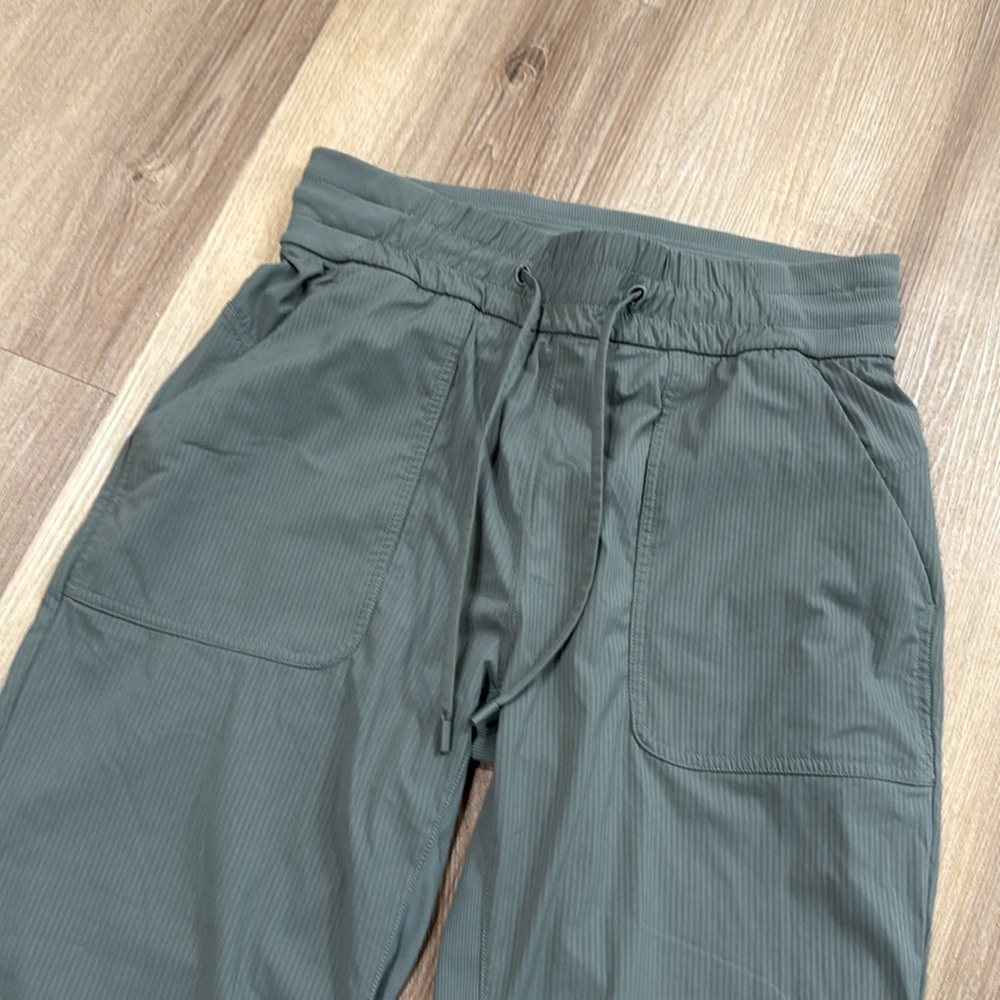 lululemon athletica Grayish Green Ankle Cropped Pants - Picture 8 of 12